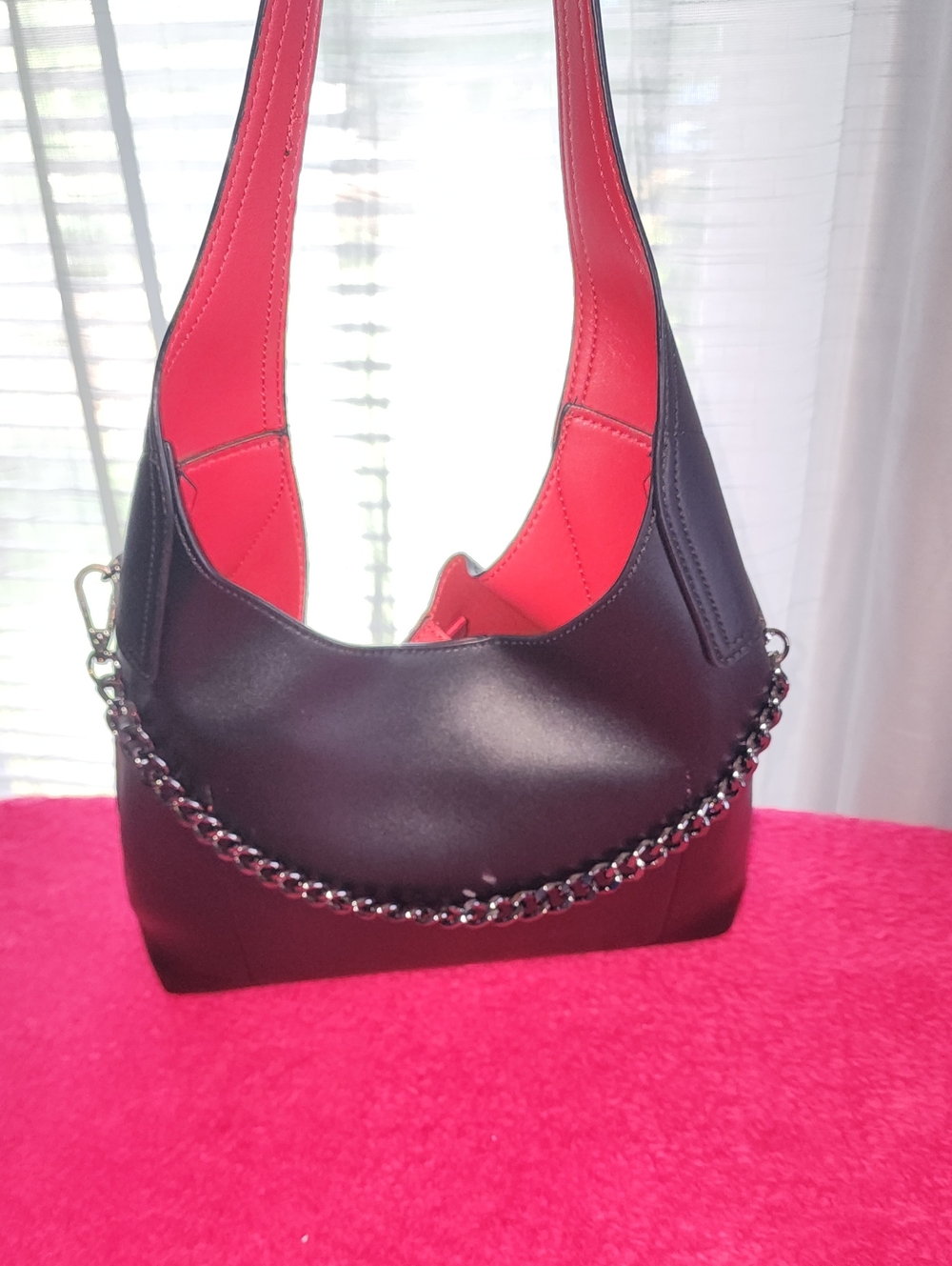 Steve Madden Black Shoulder Bag with Red Interior and Chain Accent
